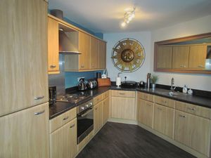 Kitchen- click for photo gallery